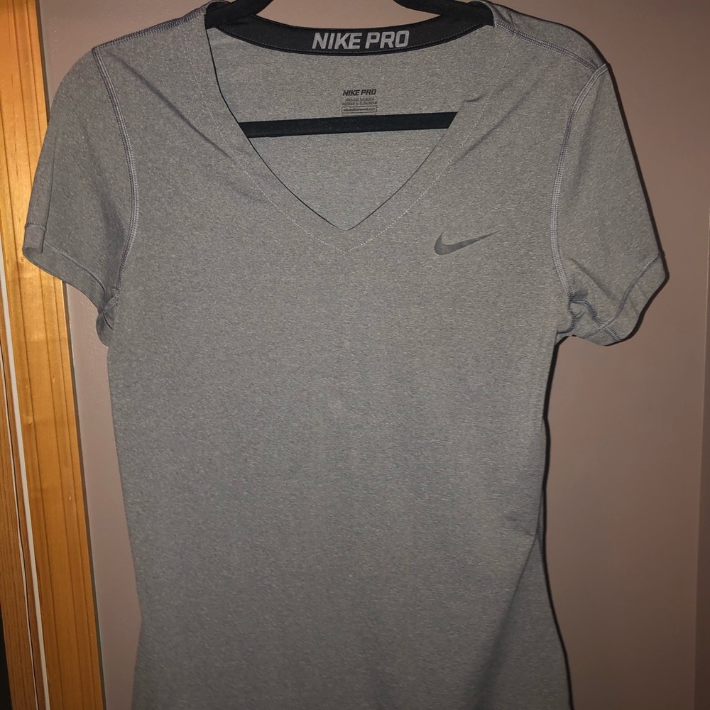 Mike Pro V-Neck